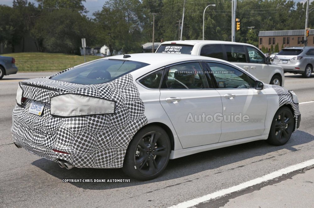 2016-ford-fusion-st-spy-photos-12.thumb.