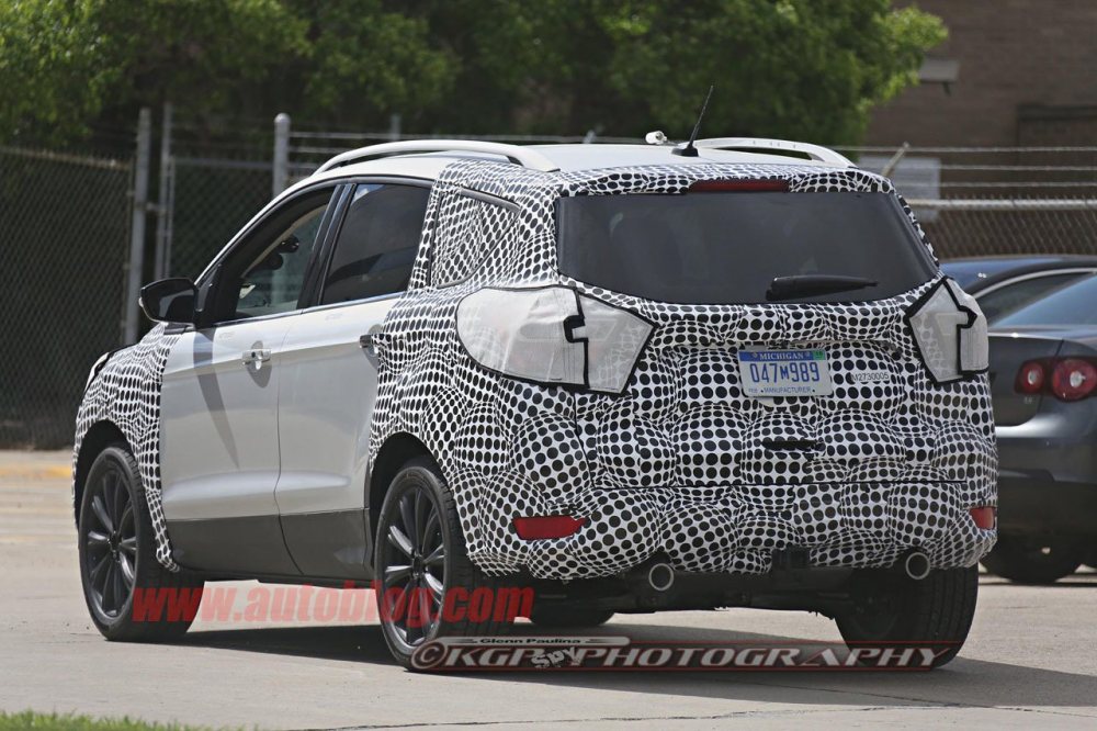 2017-ford-escape-spy-shots-012-1.thumb.j