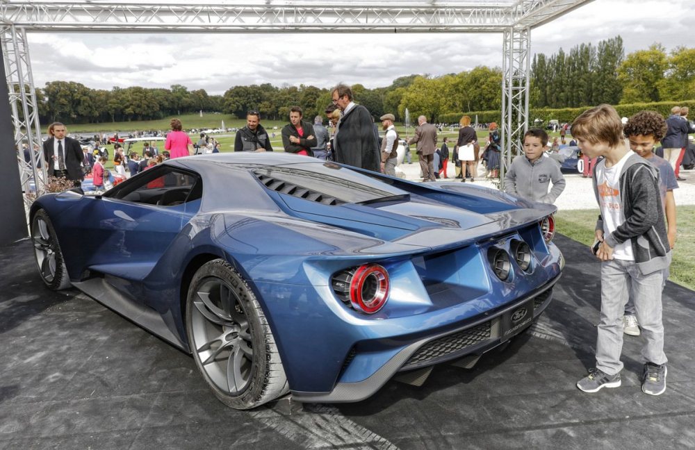 Ford_GT_in_Paris__96A0101_DxO.thumb.jpg.