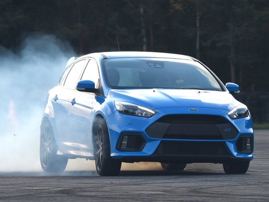 ford-focus-rs-2016-drift-modus-05.jpg.04