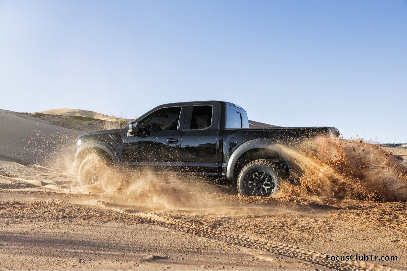 Black_Raptor_Dunes_Action_0184.thumb.jpg