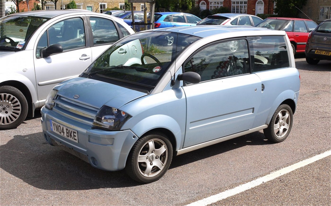 Microcar_CV1_Dynamic_Quadricycle_Car_-_Flickr_-_mick_-_Lumix.jpg