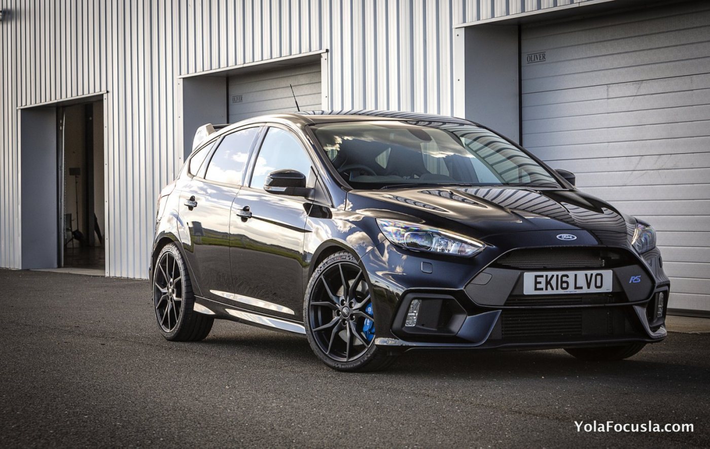 Ford2016_FocusRS_106.jpg