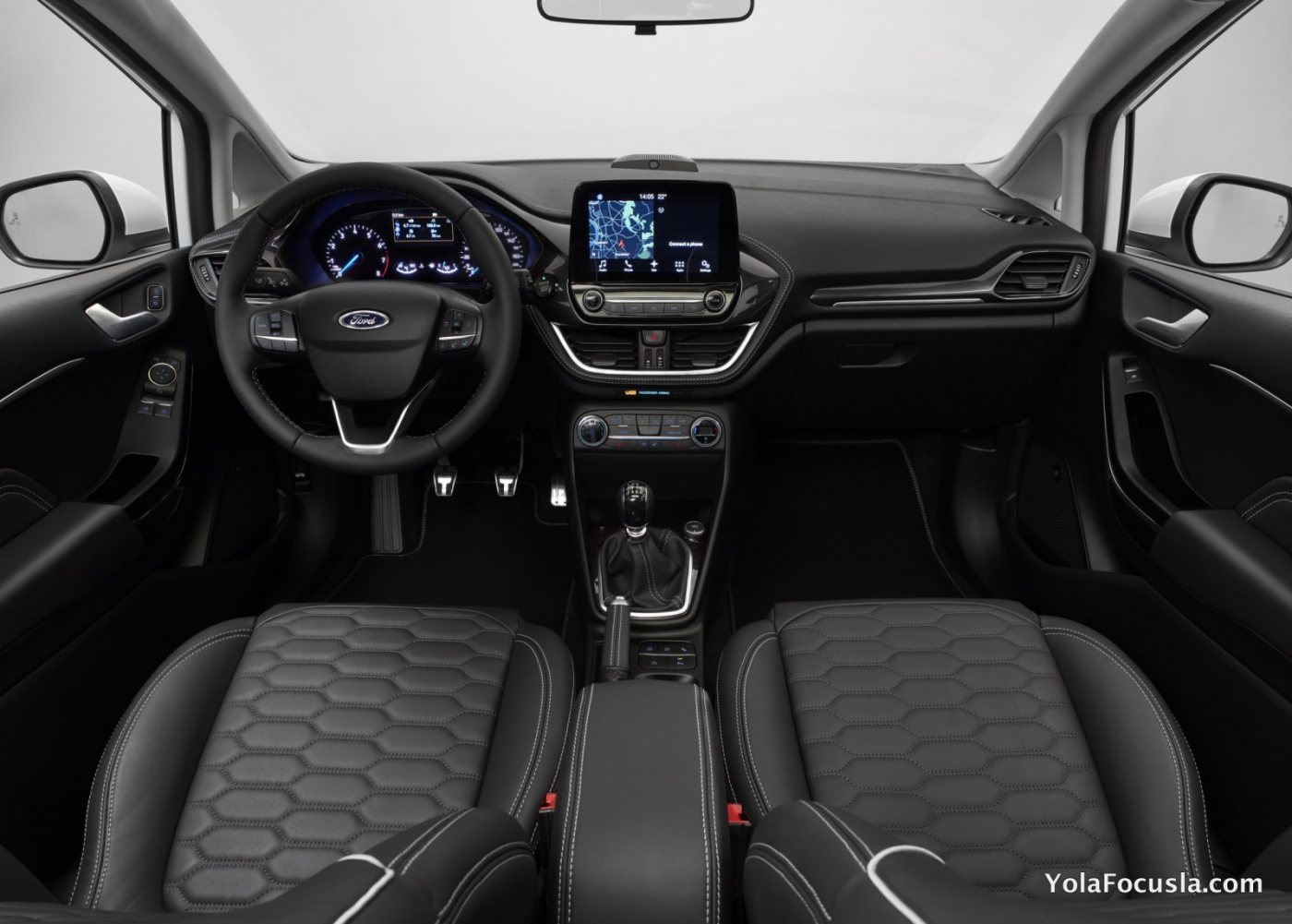 FORD_FIESTA2016_VIGNALE_COCKPIT_03.jpg