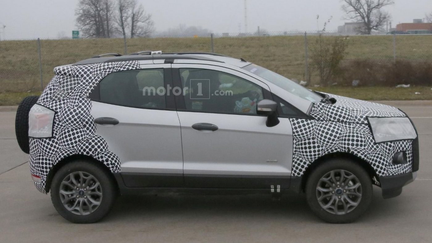 ford-ecosport-facelift-spy-photo1.jpg