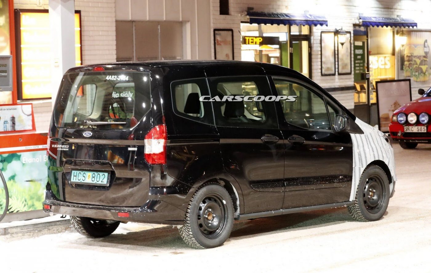 2018-Ford-Tourneo-Courier-FL-Spy-2.jpg