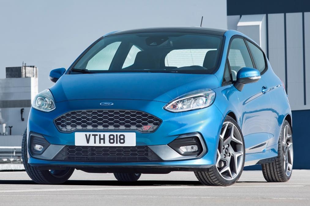 ford_2017_fiesta_st_08.jpg