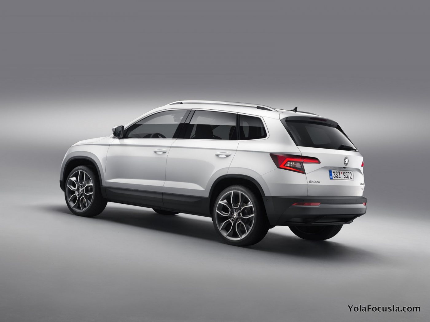 2017 Skoda Karoq 4.jpg