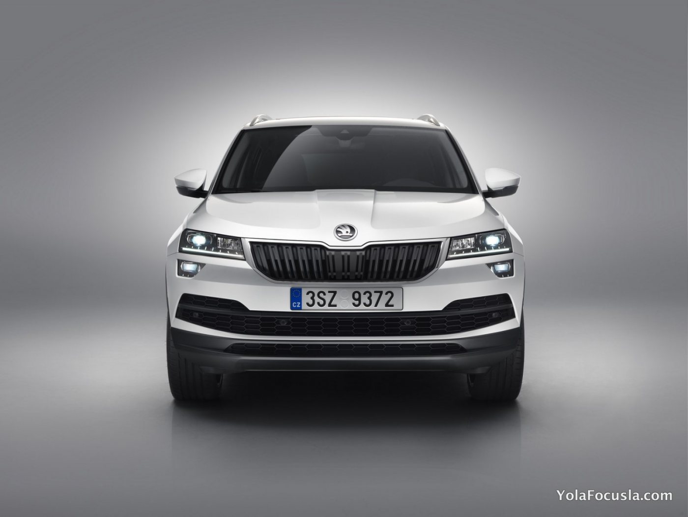 2017 Skoda Karoq 1.jpg