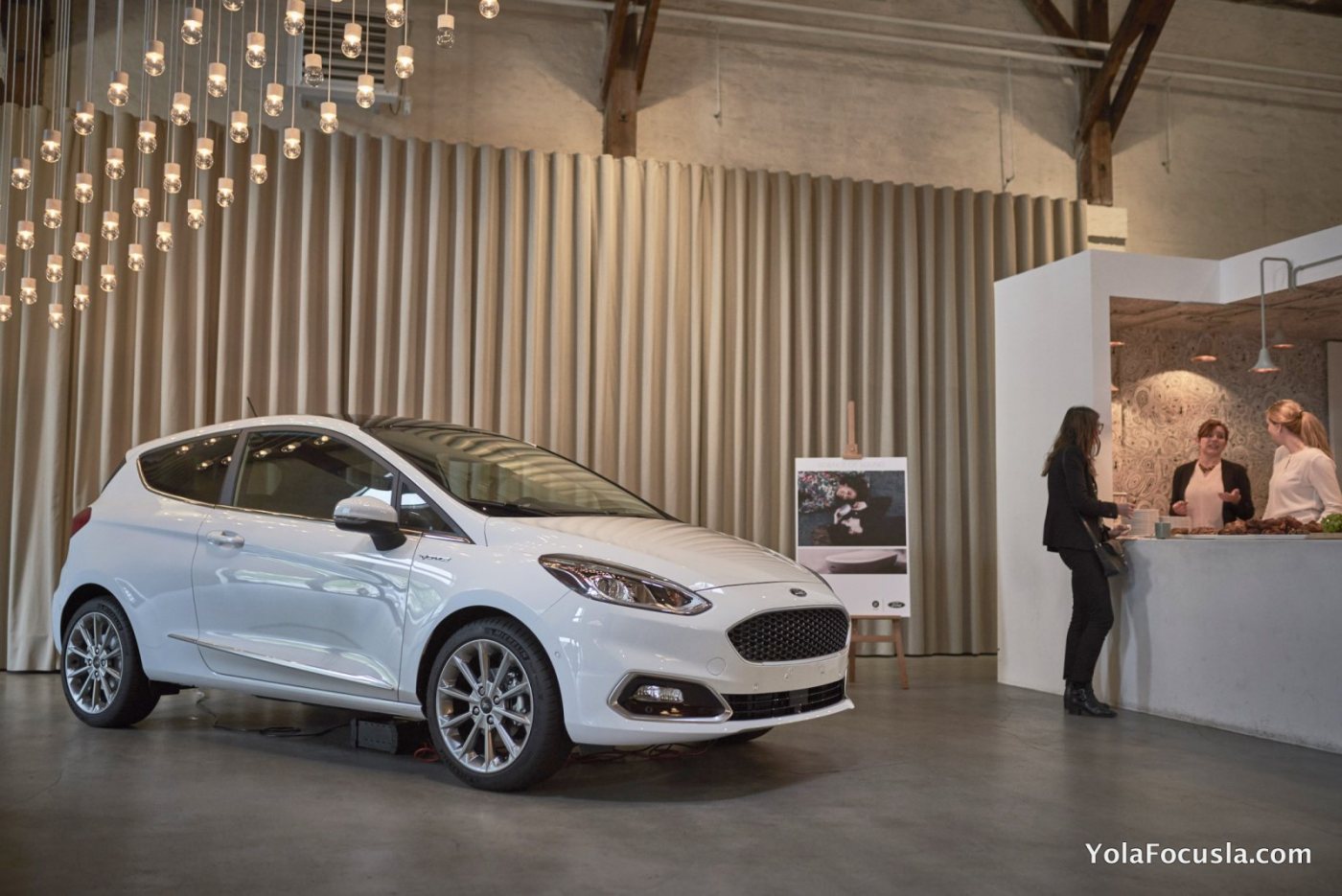 Ford_Fiesta_Vignale_1.jpg