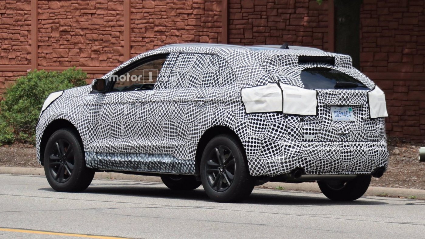 2019-ford-edge-spy-photos (1).jpg