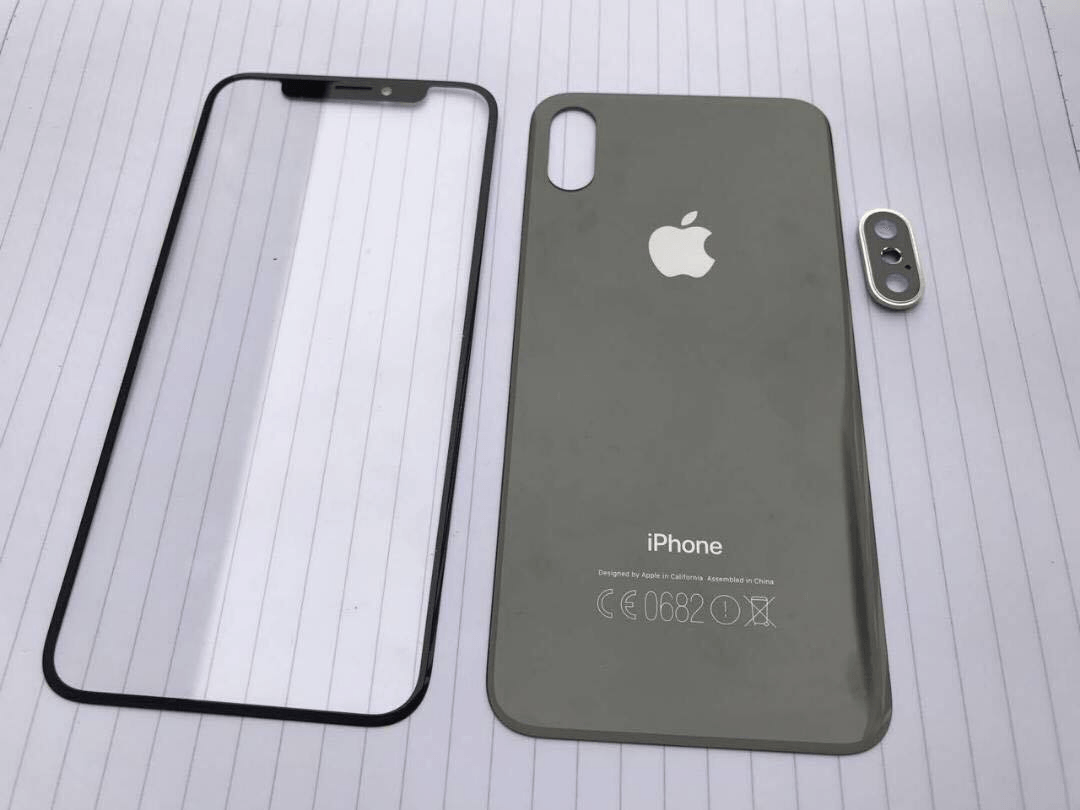 alleged_iphone_8_glass_panels.png