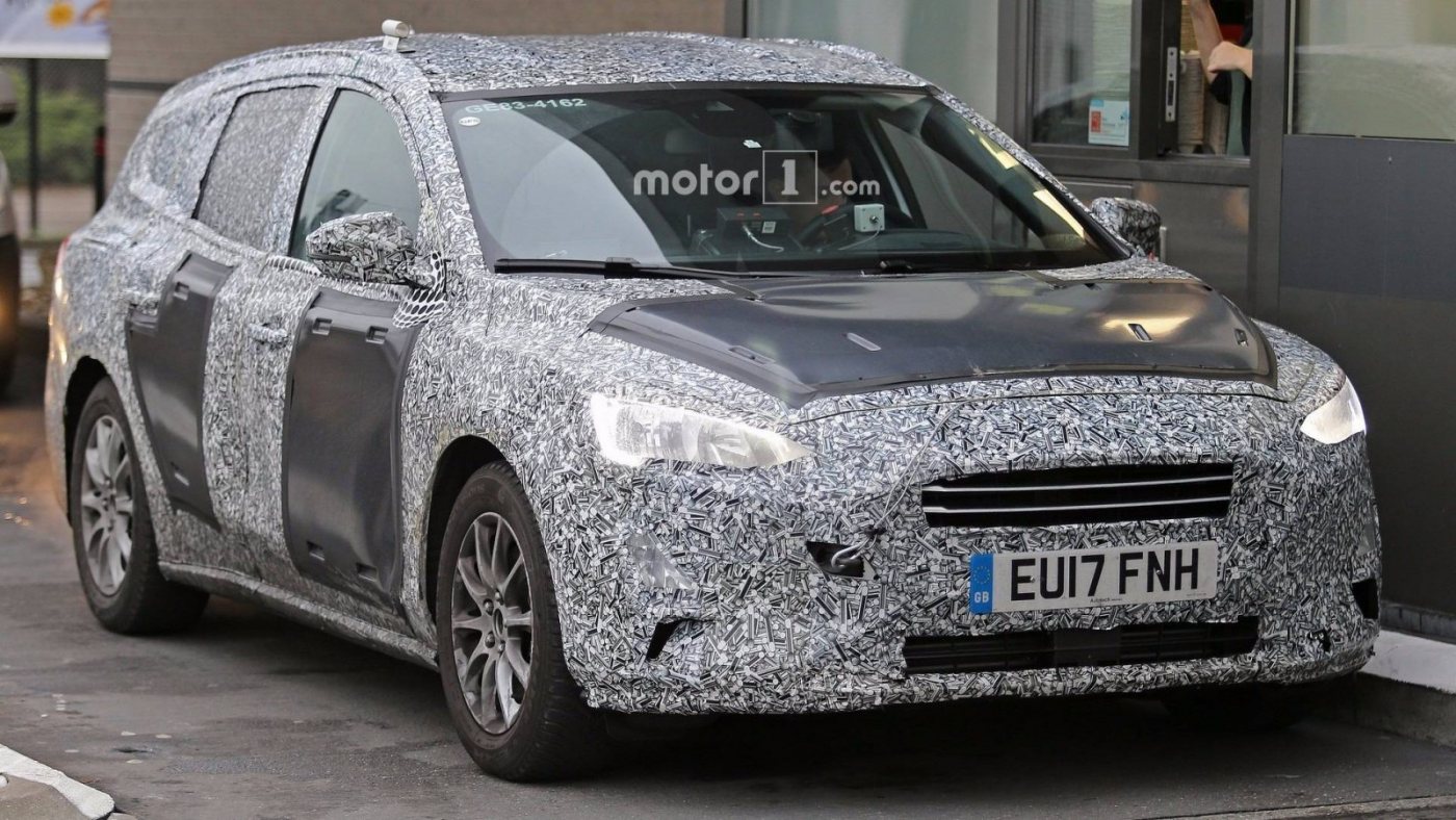 2019-ford-focus-estate-spy-photo-3.jpg