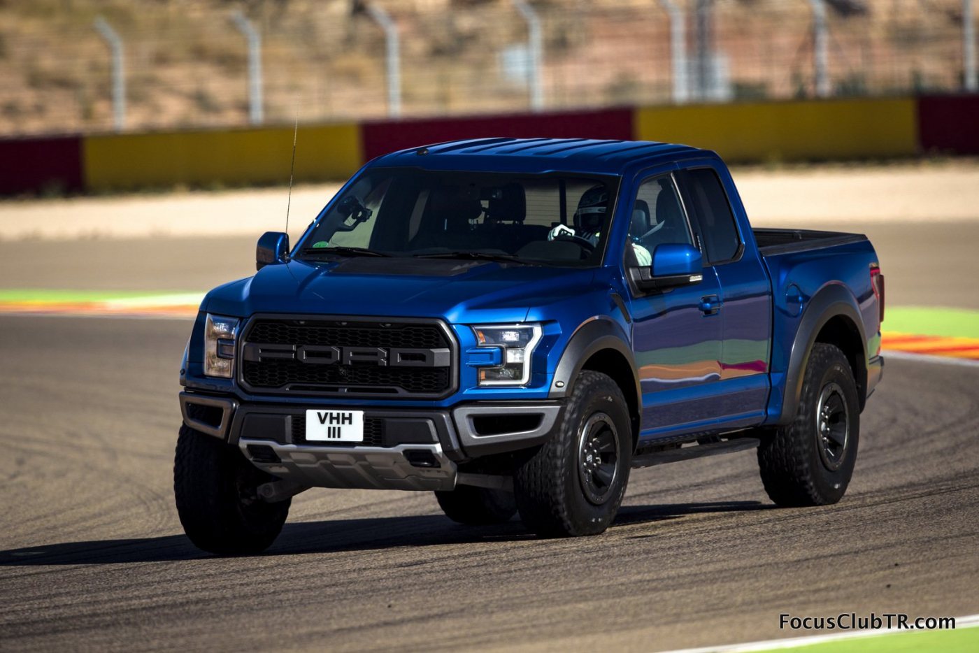 070_Ford_Motorland.jpg