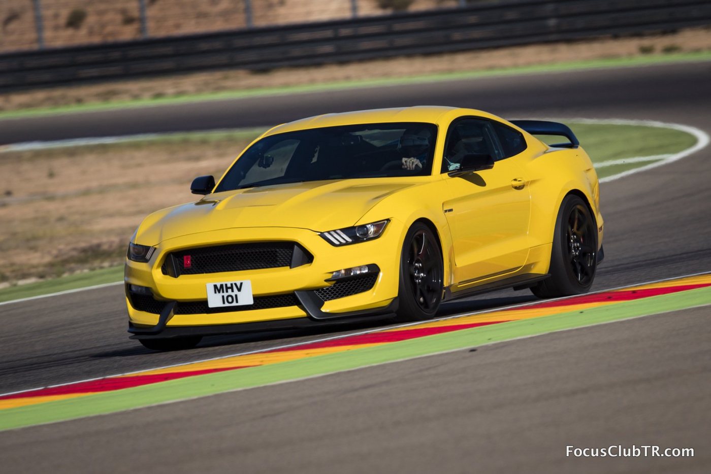 088_Ford_Motorland.jpg