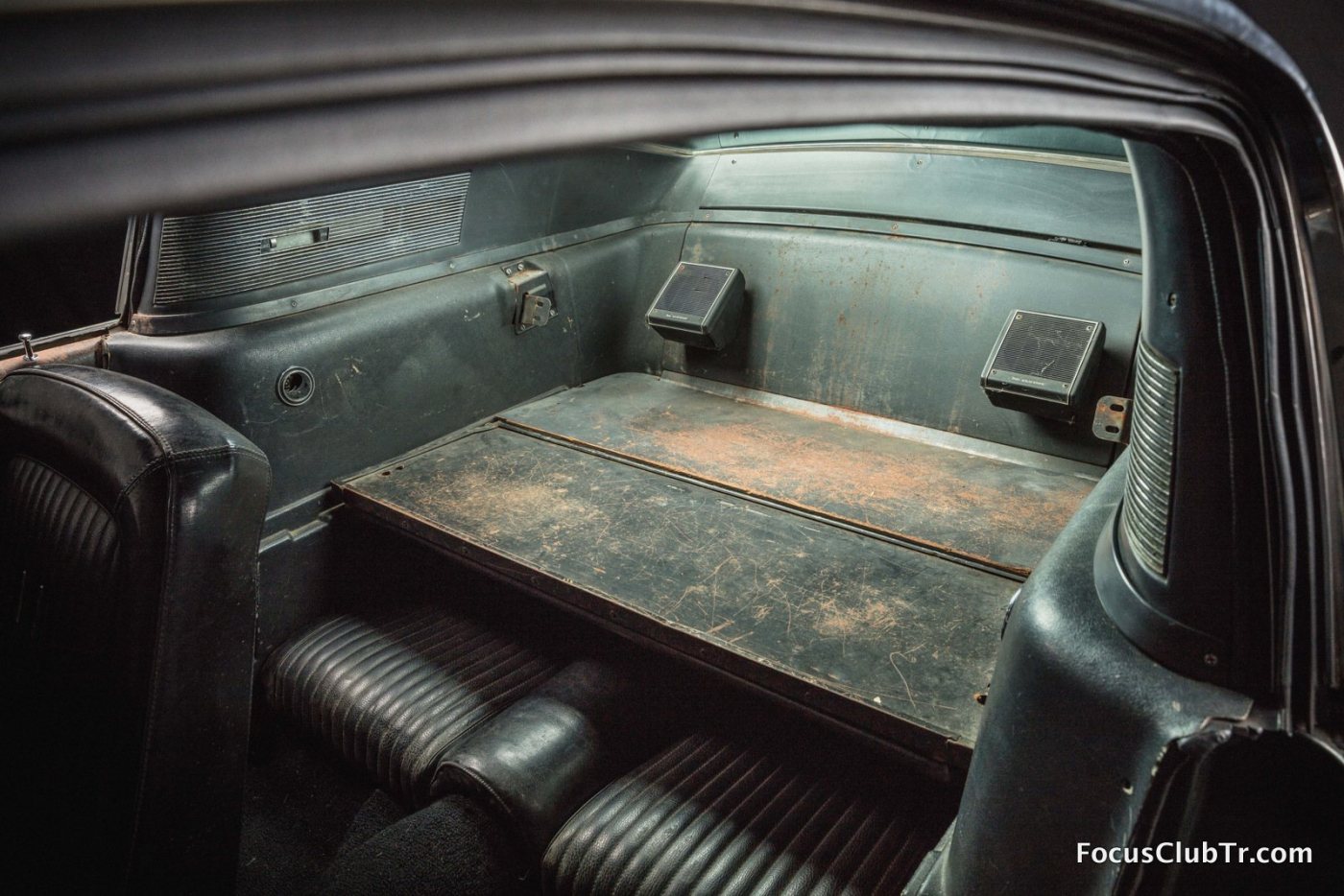 Original-1968-Bullitt-interior-3.jpg