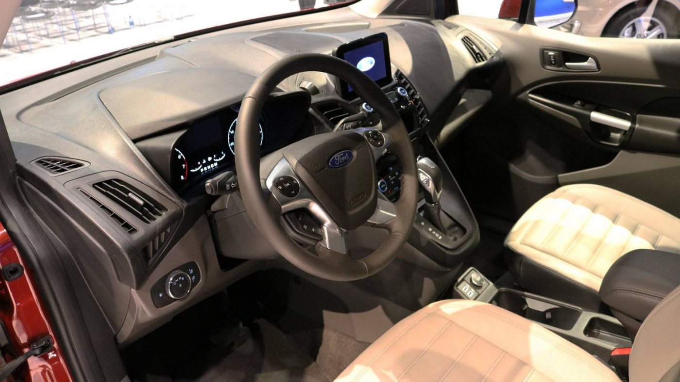 2019-ford-transit-connect-wagon.jpg