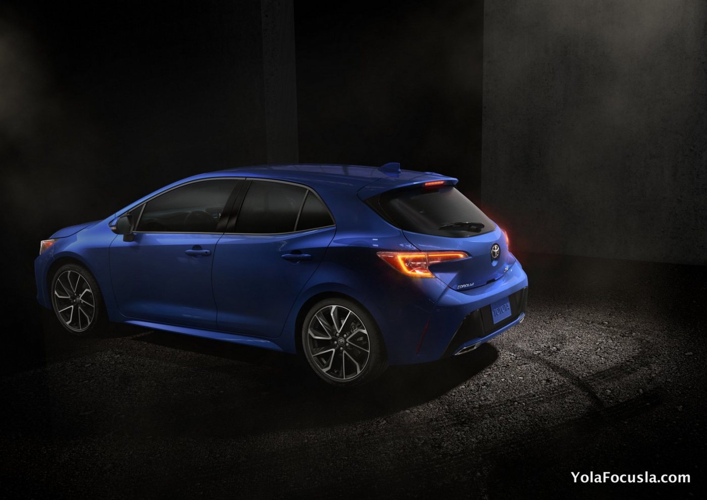2019_Toyota_Corolla_Hatchback_5.jpg