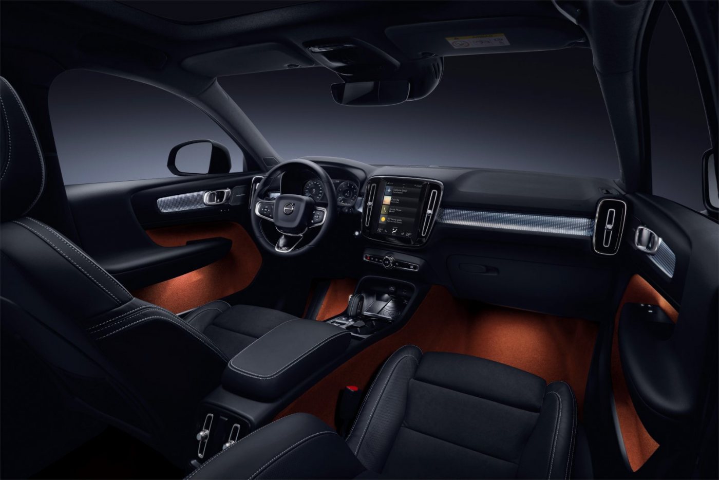 213042_New Volvo XC40 - interior.jpg
