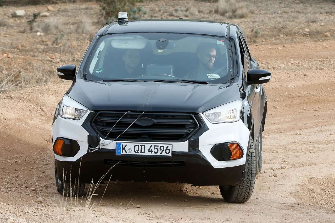 ford-kuga-mule-013.jpg