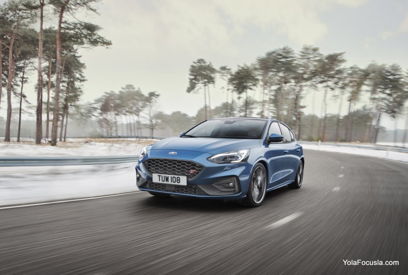 2019_FORD_FOCUS_ST_01-2.jpg